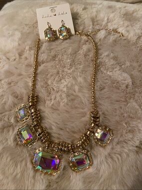 Gold-Tone Necklace with Iridescent Prism Stones